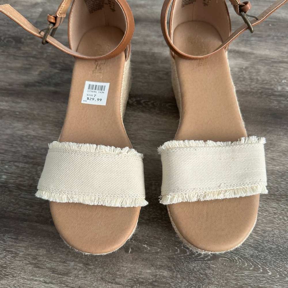 Brash Cream and Tan Wedge Sandals - Picture 2 of 4